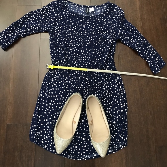 H&M Tops - Navy blue star tunic